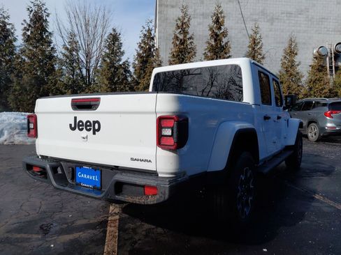 New 2026 Jeep Gladiator Sahara image 27