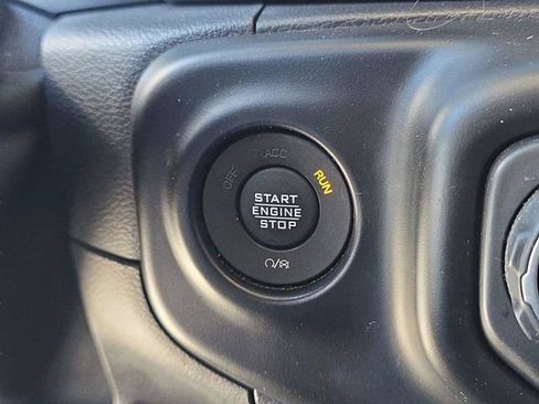 Certified 2021 Jeep Gladiator Mojave w/ Cold Weather Group image 37