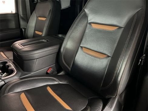 Certified 2021 GMC Sierra 1500 AT4 w/ AT4 Preferred Package image 19