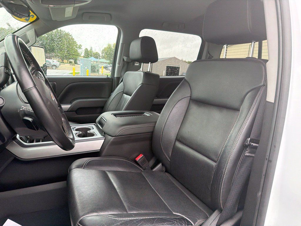 Used 2019 Chevrolet Silverado 2500 LTZ w/ Duramax Plus Package AWD/4WD image 12
