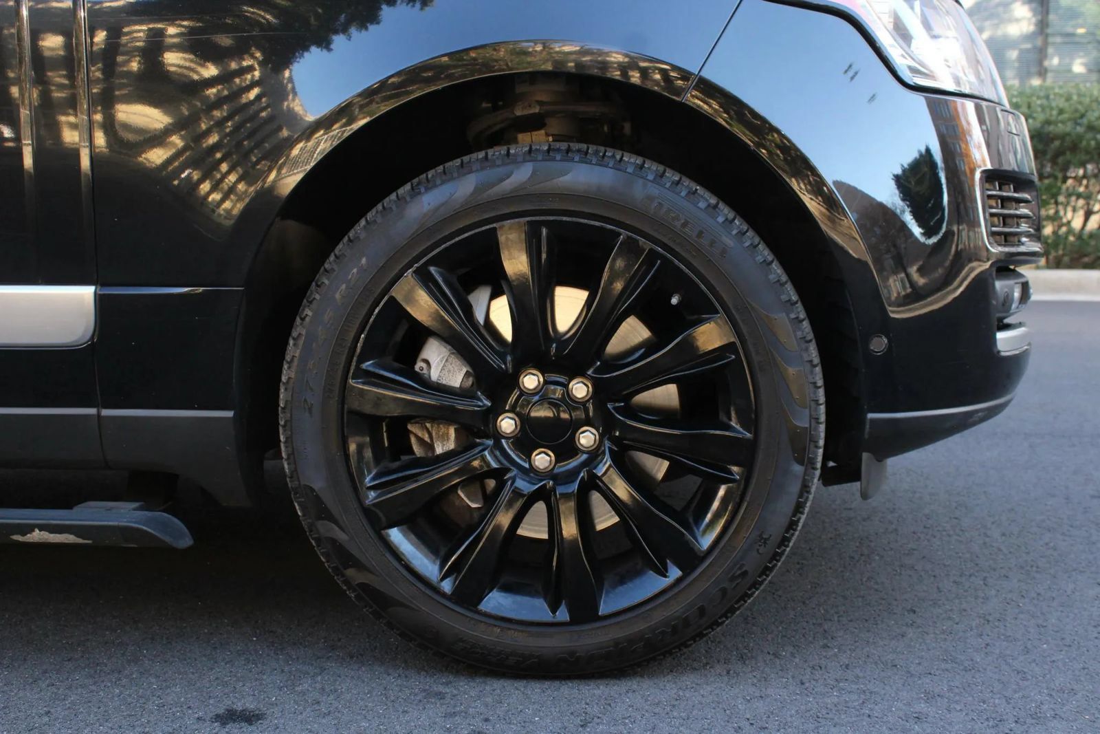 Used 2015 Land Rover Range Rover Supercharged AWD/4WD image 4