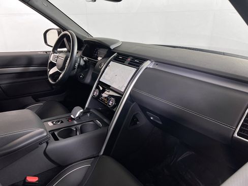 Used 2023 Land Rover Discovery HSE R-Dynamic image 30