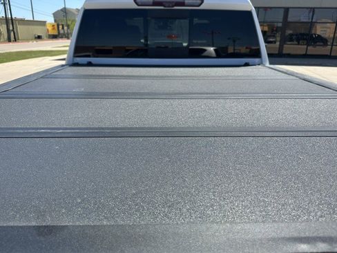 Used 2020 GMC Sierra 2500 AT4 w/ AT4 Premium Package image 9