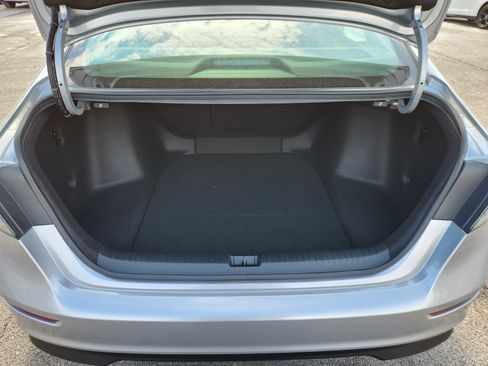 Certified 2025 Honda Accord SE image 19