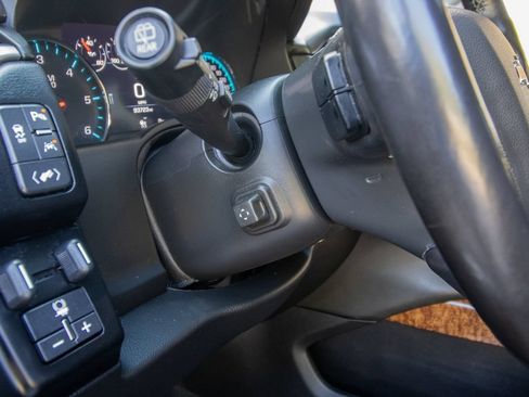 Used 2020 Chevrolet Tahoe Premier AWD/4WD image 34