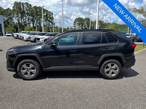 Used 2024 Toyota RAV4 XLE AWD/4WD image 12