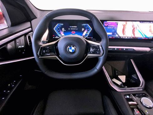 Used 2025 BMW X3 xDrive30 AWD/4WD image 5