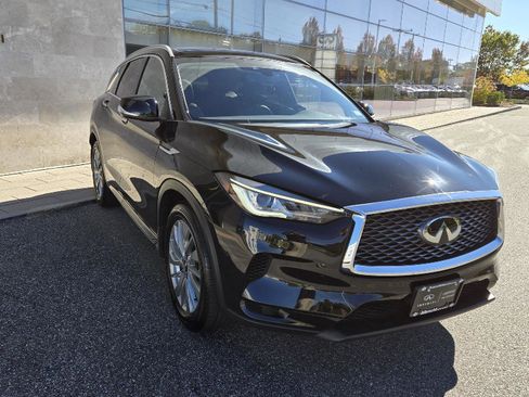 Certified 2025 INFINITI QX50 Luxe w/ Cargo Package image 16