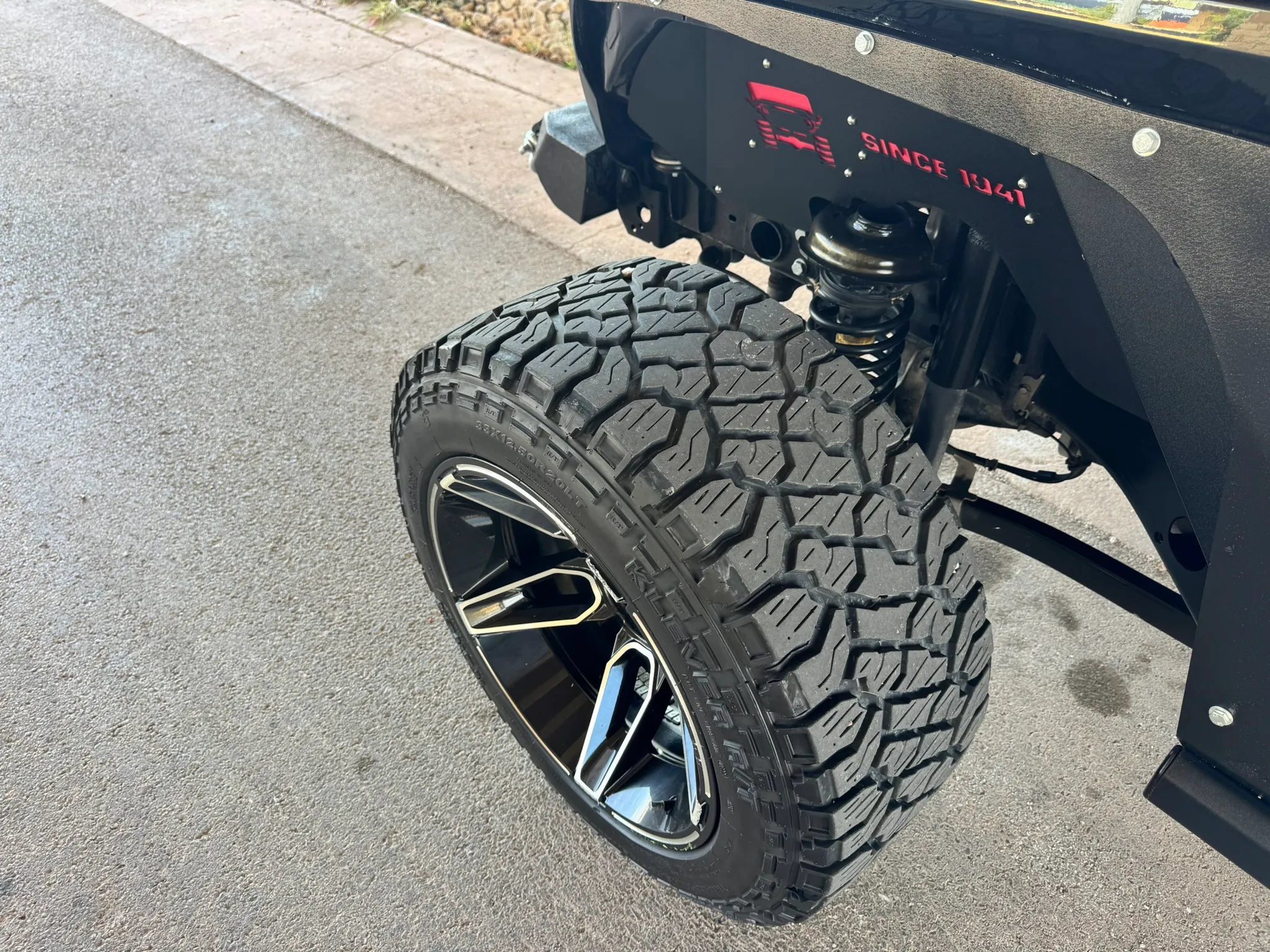 Used 2020 Jeep Wrangler Unlimited Sahara AWD/4WD image 29