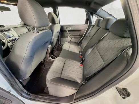 Used 2010 Ford Focus SE FWD image 35