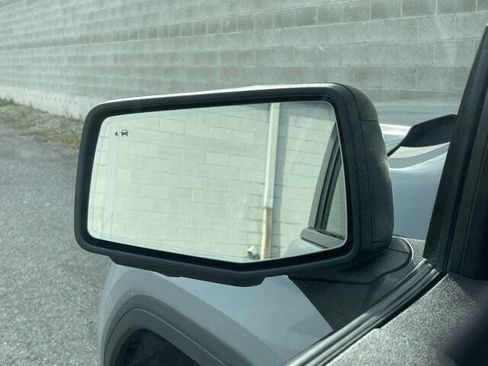 Used 2024 GMC Sierra 1500 AT4 w/ Technology Package image 4