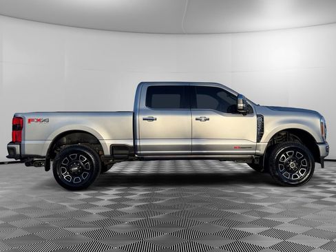 Used 2023 Ford F350 Platinum image 8