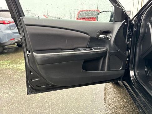 Used 2013 Chrysler 200 LX image 15