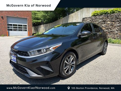 Certified 2023 Kia Forte LXS FWD image 1