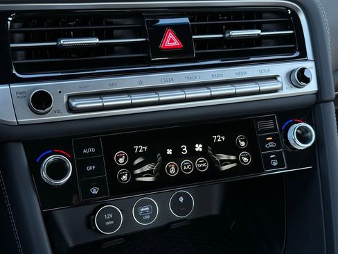 Used 2025 Genesis G70 3.3T Advanced w/ Sport Prestige Package image 34