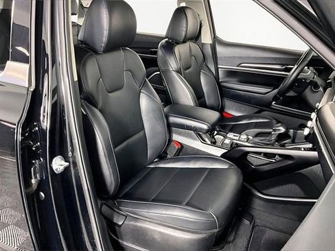 Certified 2024 Kia Telluride S w/ S Sunroof Package image 30