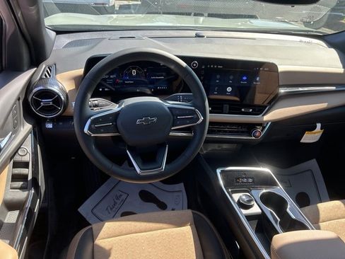 New 2026 Chevrolet Equinox ACTIV w/ Safety and Technology Package image 28