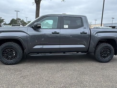 New 2026 Toyota Tundra SR5 image 10