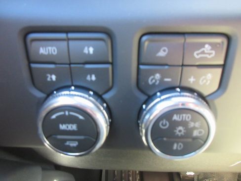 New 2026 GMC Sierra 1500 AT4 image 17