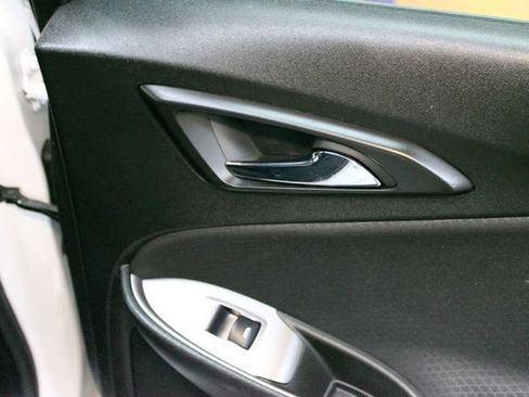 Used 2019 Chevrolet Malibu LS FWD image 13