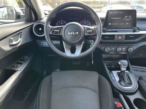 Certified 2023 Kia Forte LXS image 2