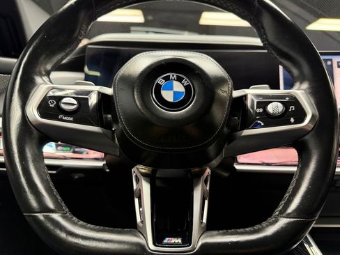 Used 2023 BMW 740i w/ Parking Assistance Package RWD image 22