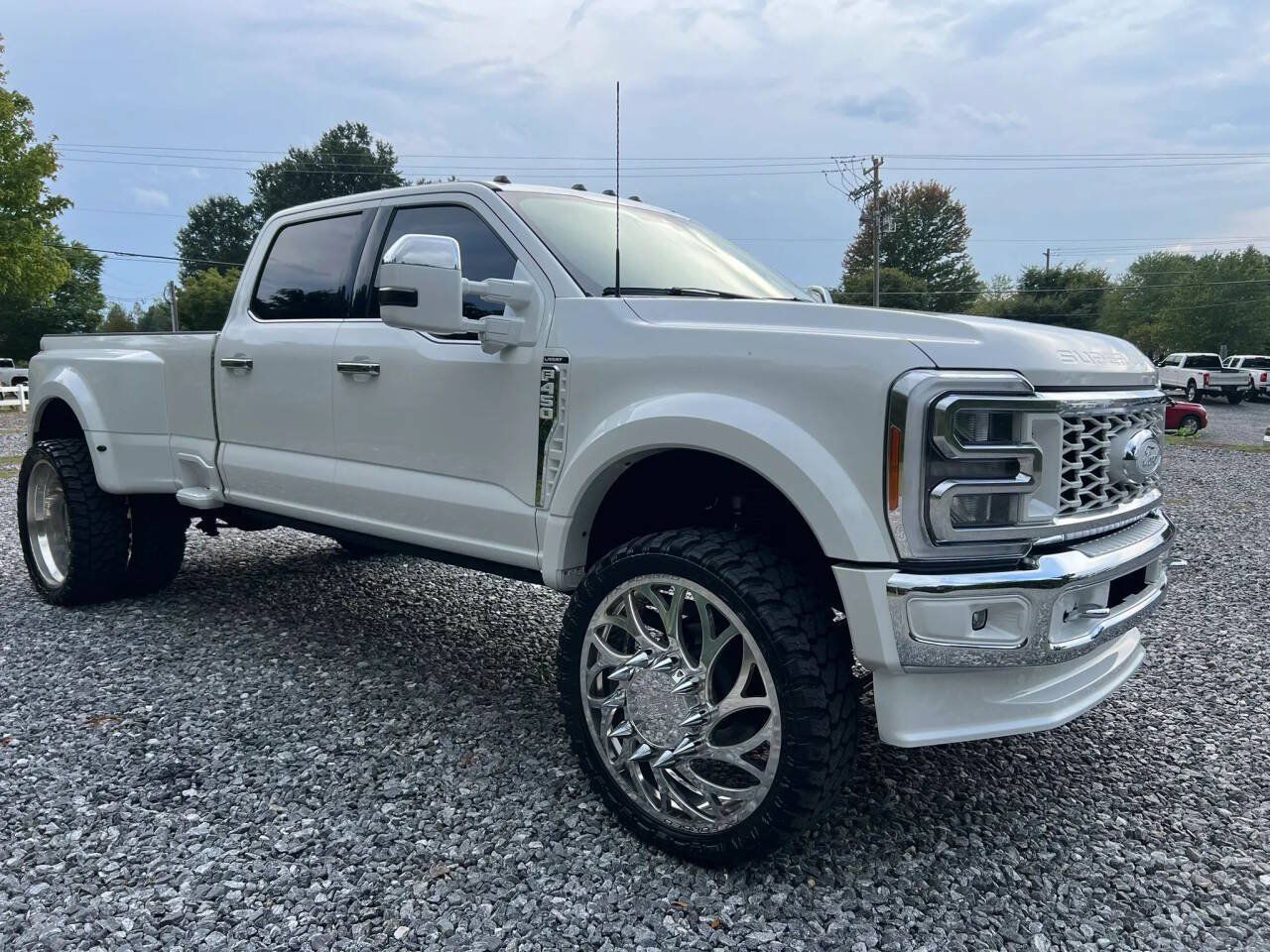 Used 2023 Ford F450 Lariat w/ Chrome Package AWD/4WD image 1