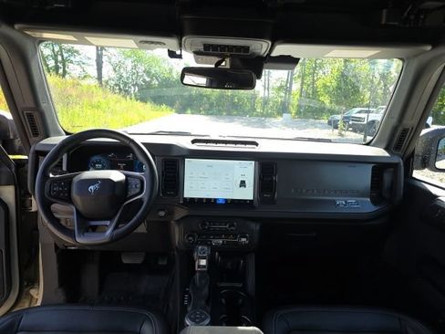 Used 2025 Ford Bronco Badlands AWD/4WD image 10