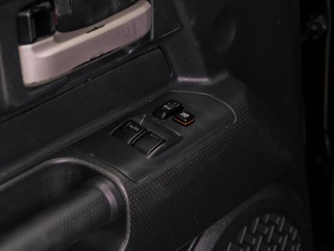 Used 2007 Toyota FJ Cruiser 4WD image 35