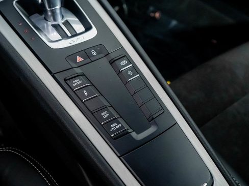 Used 2018 Porsche 911 GT3 w/ Sport Chrono Package image 36