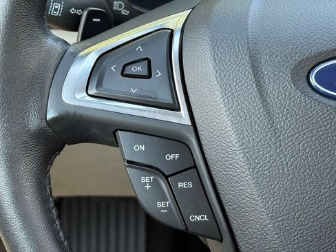 Used 2019 Ford Fusion SEL FWD image 10