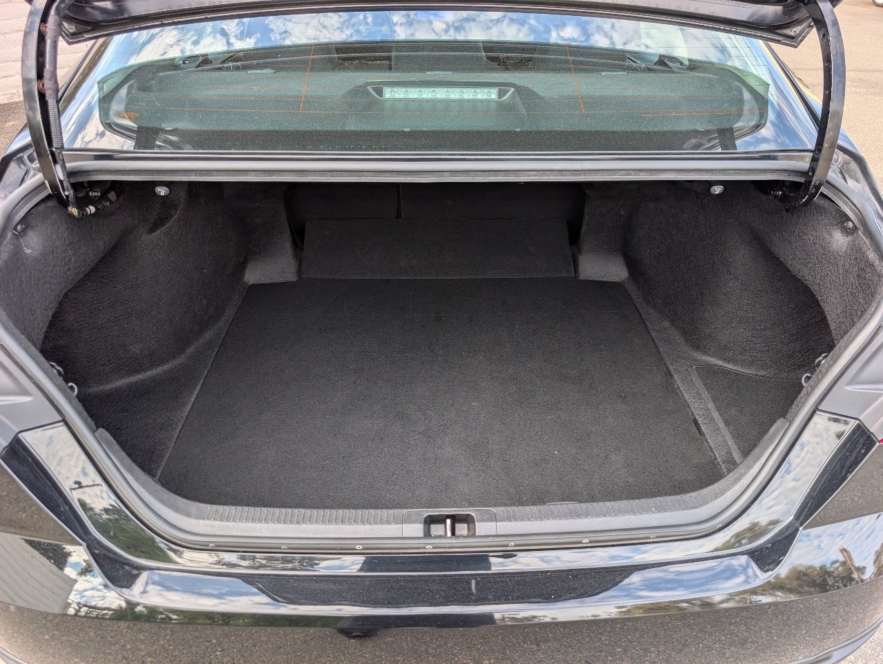 Used 2025 Toyota Camry LE FWD image 9
