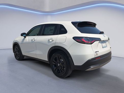 New 2026 Honda HR-V Sport image 3