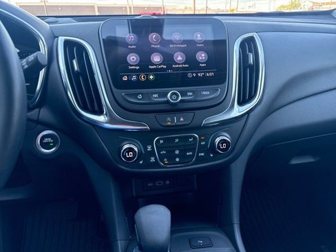 Used 2024 Chevrolet Equinox LT FWD image 20