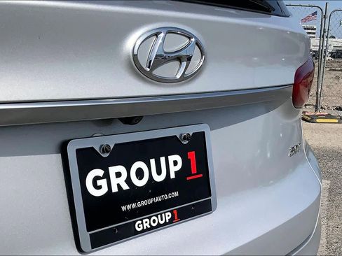 Used 2019 Hyundai Santa Fe Limited image 10