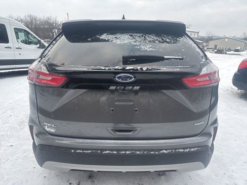 Used 2024 Ford Edge SEL image 8