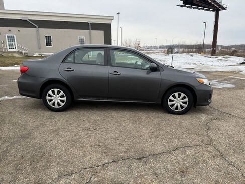Used 2011 Toyota Corolla LE image 10