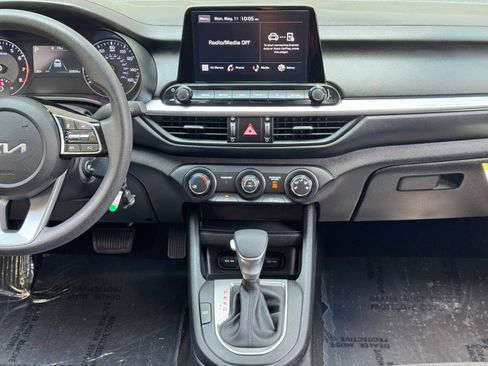 Used 2023 Kia Forte LXS w/ LXS Technology Package FWD image 21
