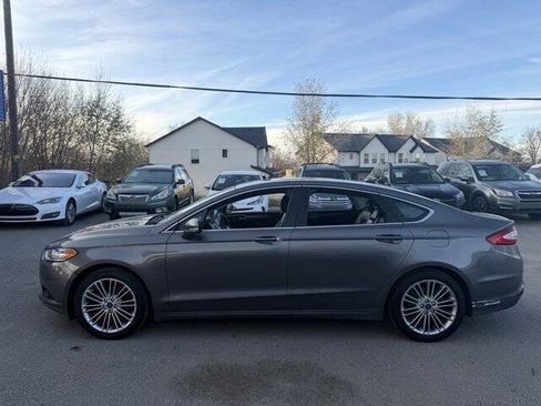 Used 2013 Ford Fusion SE image 8