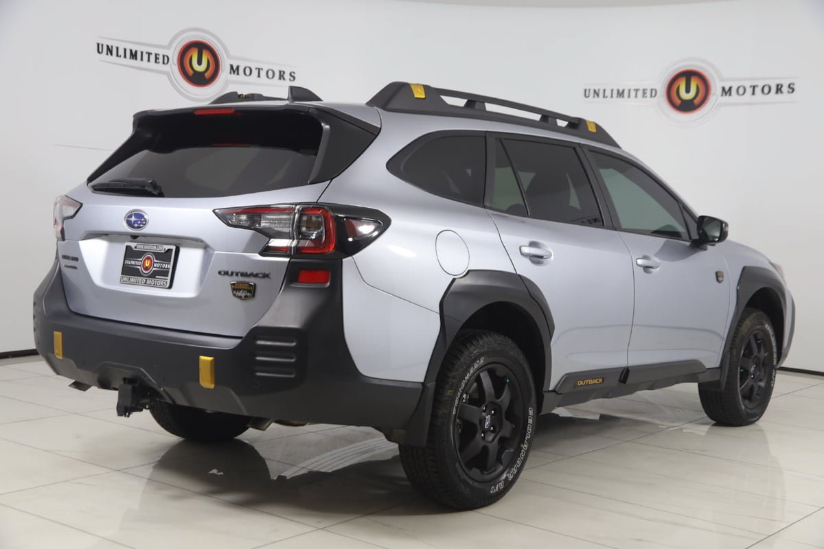 Used 2025 Subaru Outback Wilderness AWD/4WD image 3