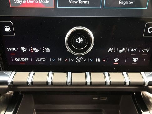 New 2026 GMC Yukon XL AT4 w/ AT4 Premium Plus Package image 24