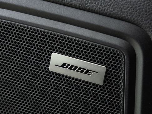 New 2026 Porsche Macan AWD/4WD image 7