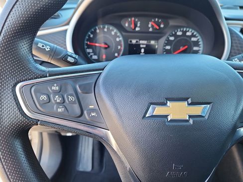 Used 2023 Chevrolet Malibu LT image 19