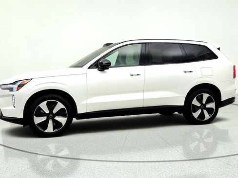 Used 2025 Volvo EX90 Plus AWD/4WD image 8