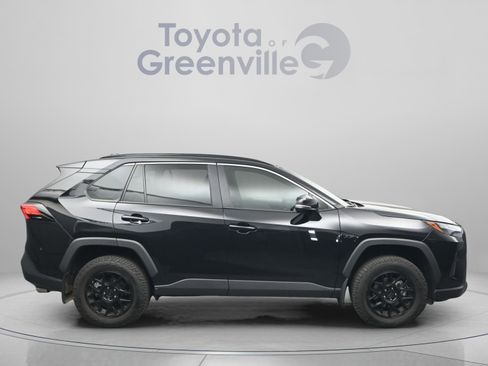 Used 2025 Toyota RAV4 XLE image 16