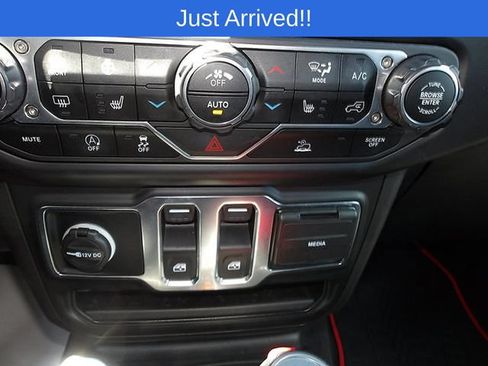 Used 2023 Jeep Wrangler Sport AWD/4WD image 19