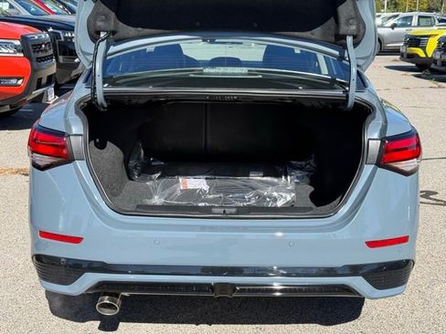 New 2025 Nissan Sentra SR w/ SR Premium Package image 10