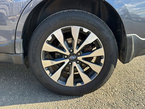 Used 2015 Subaru Outback 2.5i Limited w/ Popular Package #4 image 39