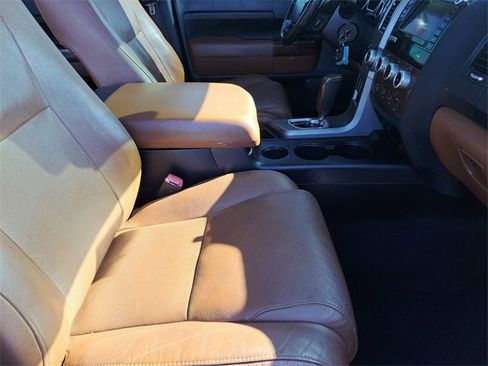 Used 2012 Toyota Tundra Limited w/ Platinum Pkg image 28