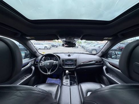 Used 2021 Maserati Levante AWD/4WD image 24